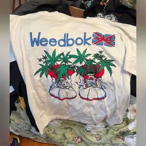 Vintage weed shirt